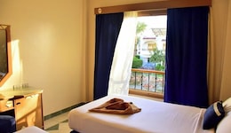 Dive Inn Resort