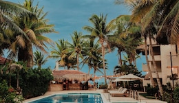 Petit Lafitte Beach Front Hotel & Bungalows