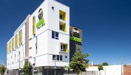 B&B Hotel Paris Est Bobigny Université