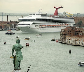 Le crociere più richieste a bordo della Carnival Sunshine