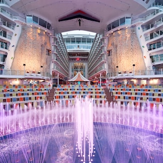 Aquatheater y Boardwalk
