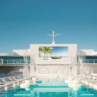Atmosphere pool