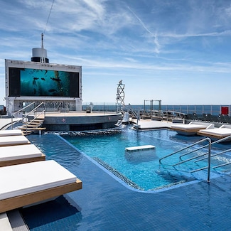 The Long Island Pool