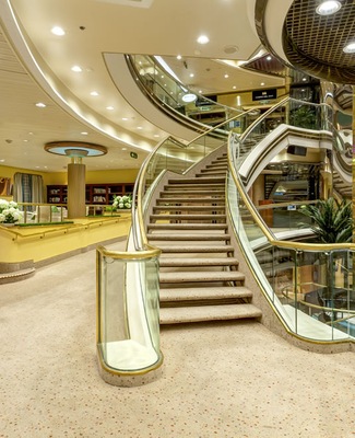 Immagine Monarch 10