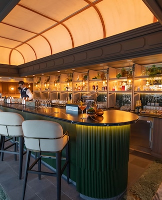 Immagine Azamara Onward 10