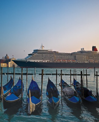 Immagine Queen Elizabeth 45