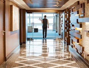 NCL The Haven con NCL Norwegian Cruise Line