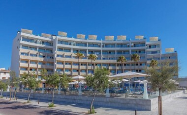 Aparthotel Fontanellas Playa
