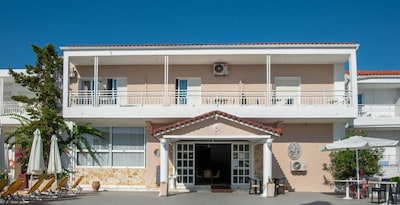 Ikaros Hotel