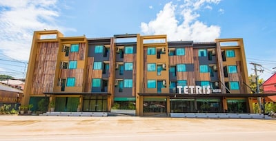 Tetris Hotel (Sha)