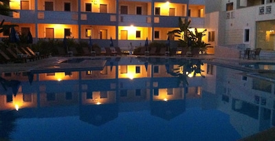 Olga's Paradise Hotel Apartments