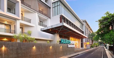 Harris Hotel Seminyak - Bali
