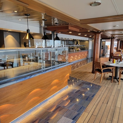 Immagine Oceania Marina 4