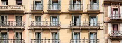 H10 Universitat Hotel