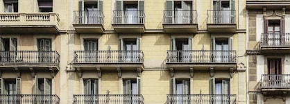 H10 Universitat Hotel
