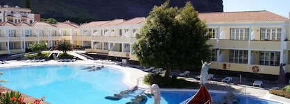 Apartamentos Checkin Laurisilva **