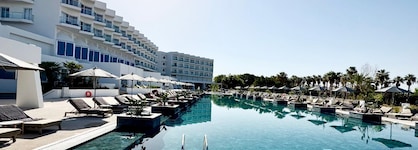 Cali Resort & Spa Designed For Adults by Louis Hotels
