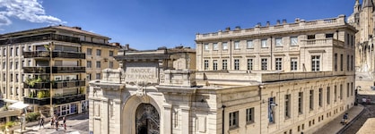 Mercure Avignon Centre Palais Des Papes
