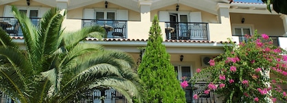 Letsos Hotel