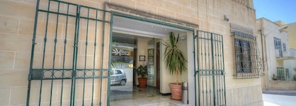 Allegro Hotel