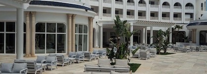 Golden Tulip Taj Sultan