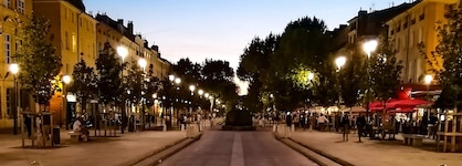 Hotel Campanile Aix En Provence Est - Meyreuil