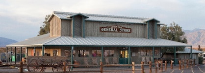 Stovepipe Wells Village