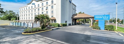 Sonesta Essential Orlando Airport