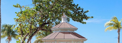 Galley Bay Resort & Spa