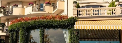 Villa E Palazzo Aminta