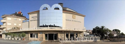 Hotel y Apartamentos Alfar
