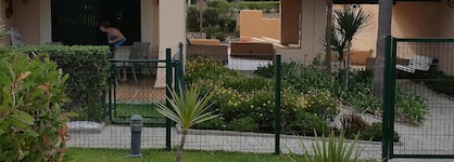 La Almadraba Apartments