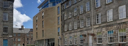 Ten Hill Place Hotel