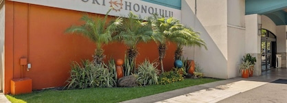 Airport Honolulu Hotel, Trademark Collection By Wyndham