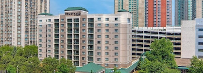 Courtyard Jersey City Newport