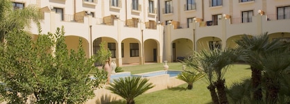 Mahara Hotel & Wellness