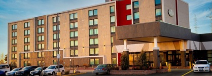 Best Western Plus Toronto North York Hotel & Suites