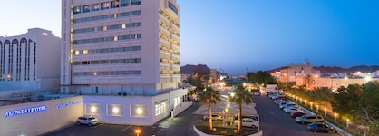 Al Falaj Hotel