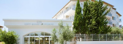 Catty Cats Garden Hotel