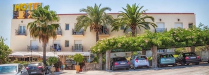Hotel Al Andalus