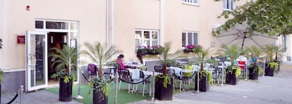 Home Hotel Tapto