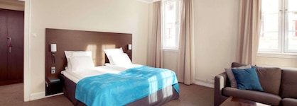 Home Hotel Savoy