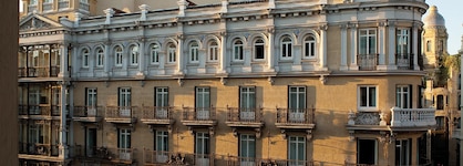 Las Letras Gran Via