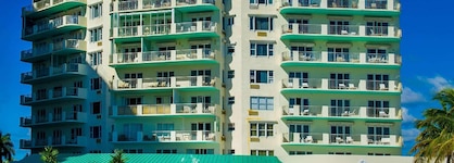 Sea View Hotel, Bal Harbour, On The Ocean