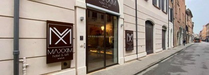 Maxxim Hotel & Loft