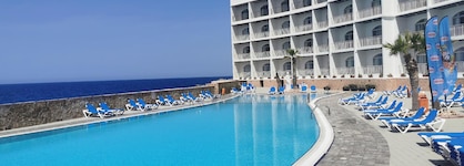 Paradise Bay Resort