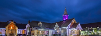 Treacys Oakwood Hotel