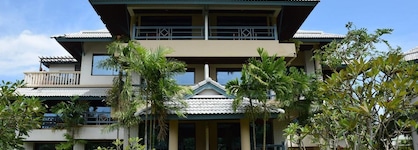 Phi Phi Island Cabana Hotel