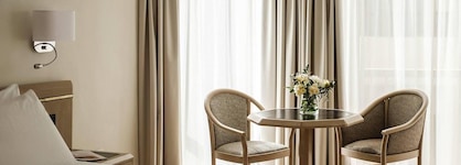 Diplomat Hotel