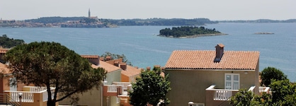 Maistra Select Amarin Resort